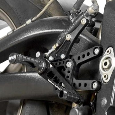 Přepákování R&G Racing pro motocykly TRIUMPH 675 Daytona (závodní řazení), černé